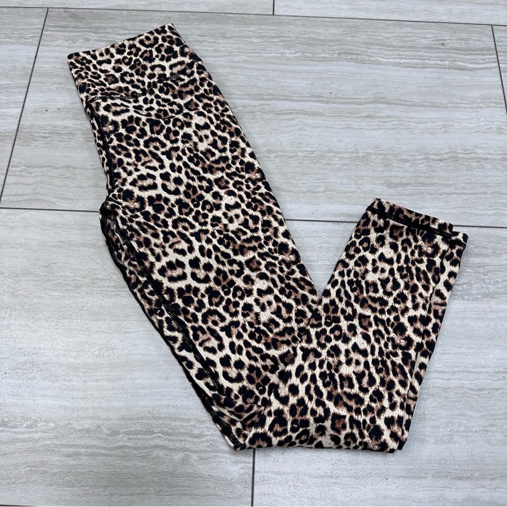 Zyia cheetah print leggings